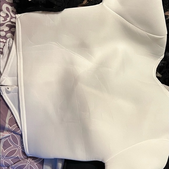 pretty little thing corset top - Picture 2 of 2